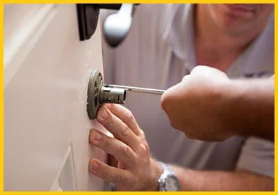 Dayton Neighborhood Locksmith Dayton, OH 937-675-4054 Dayton Neighborhood Locksmith Dayton, OH 937-675-4054 - 23-13
